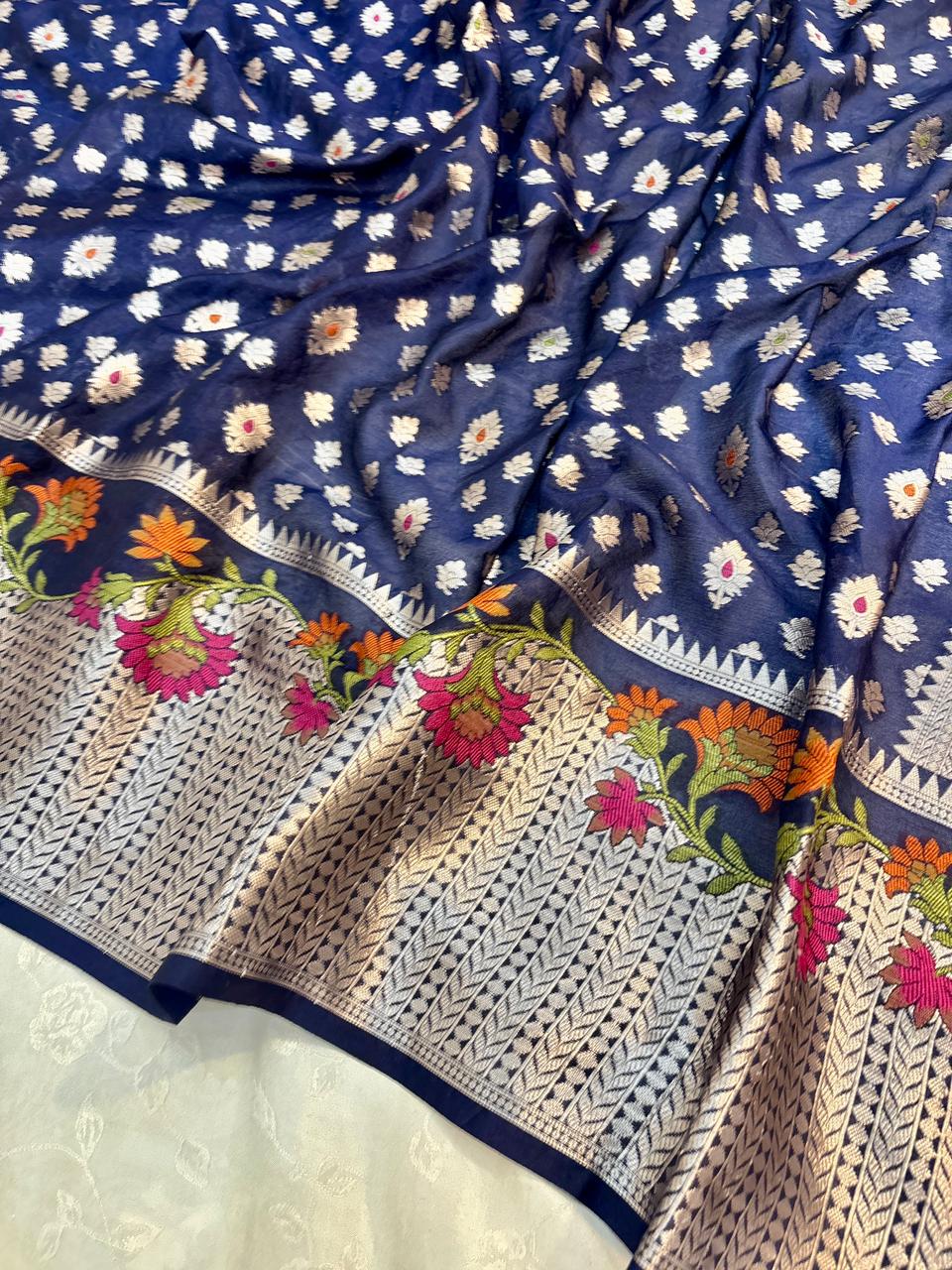Beautiful Banarasi Saree in Soft Silk Fabric