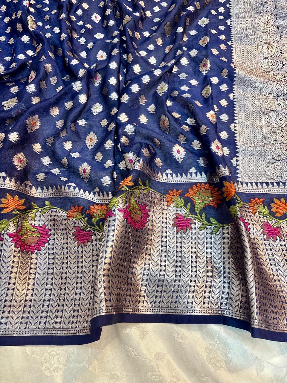 Beautiful Banarasi Saree in Soft Silk Fabric